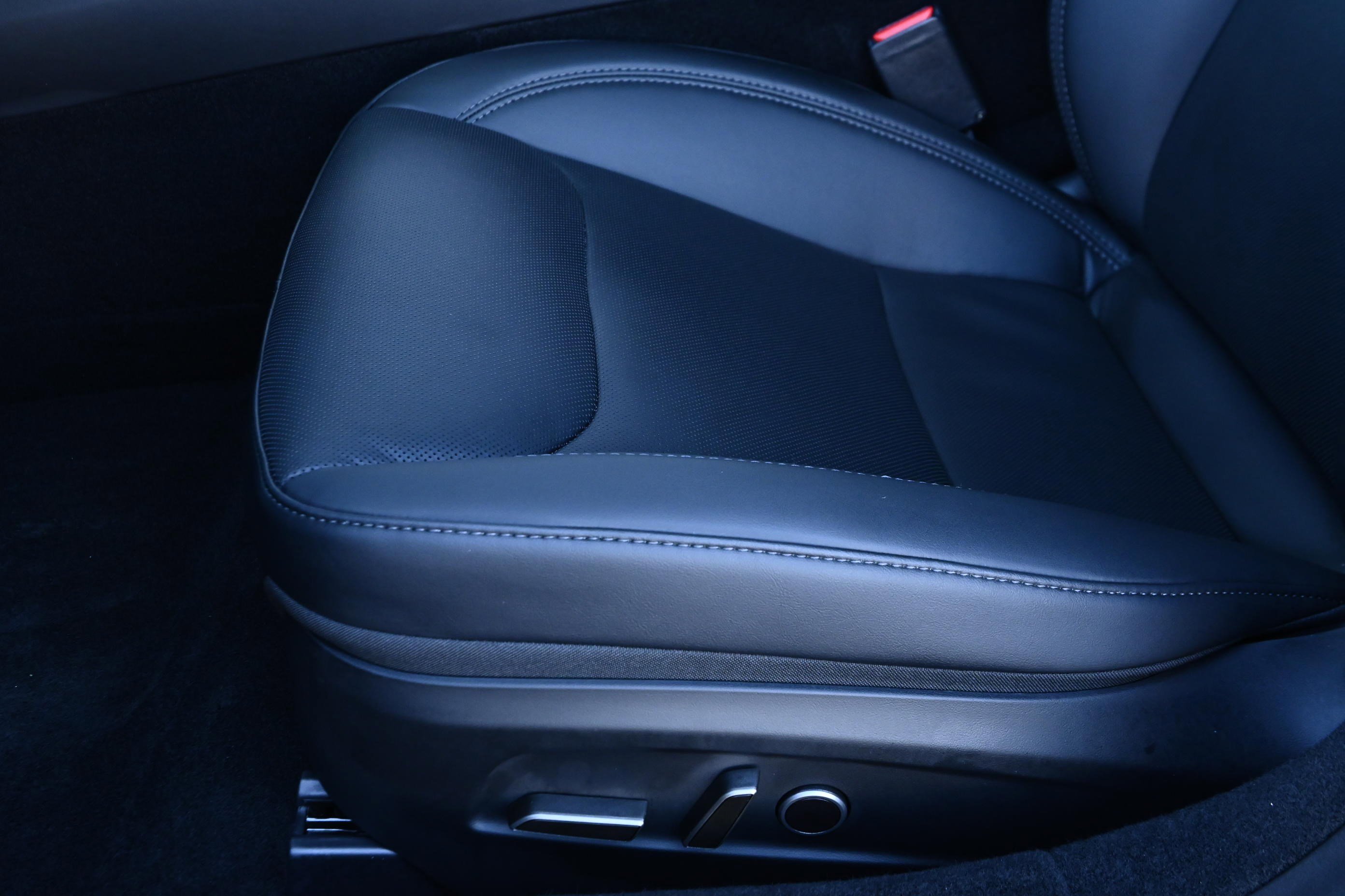 Used 2025 Tesla Model 3 Long Range image 21