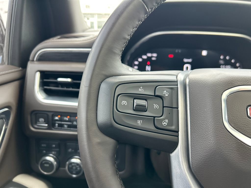 Certified 2023 GMC Yukon SLT w/ SLT Premium Package AWD/4WD image 24
