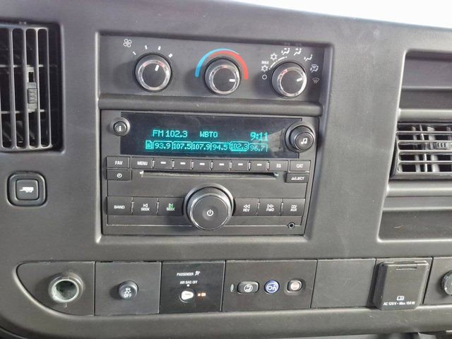 Used 2016 Chevrolet Express 3500 LT w/ LT Preferred Equipment Group image 17