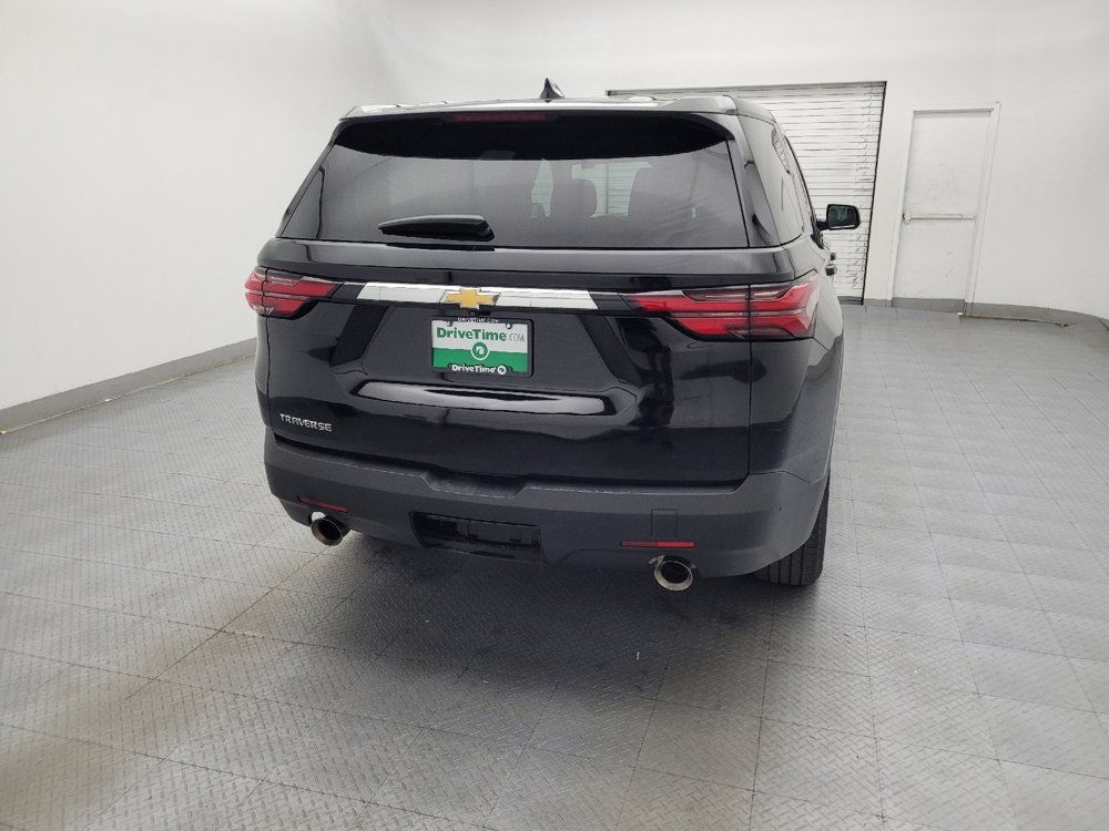 Used 2023 Chevrolet Traverse LS w/ Safety Package FWD image 7