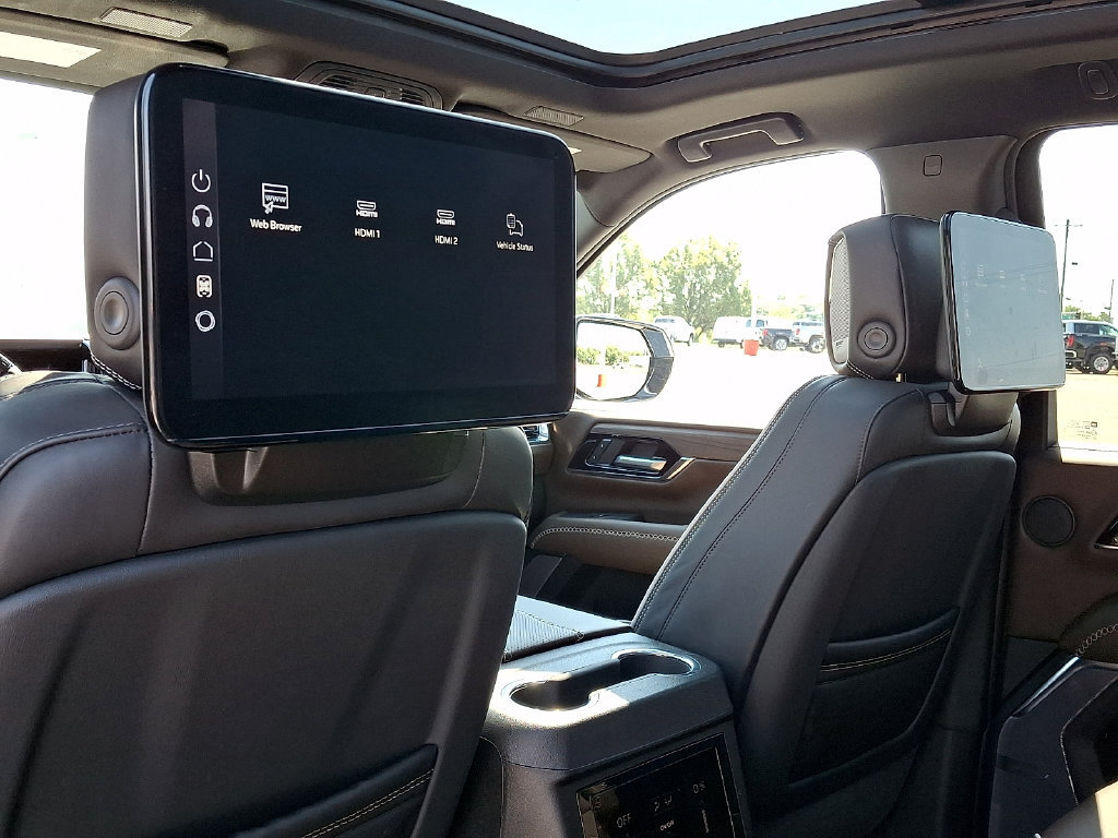 Certified 2026 GMC Yukon XL Denali Ultimate w/ LPO, Floor Liner Package AWD/4WD image 12