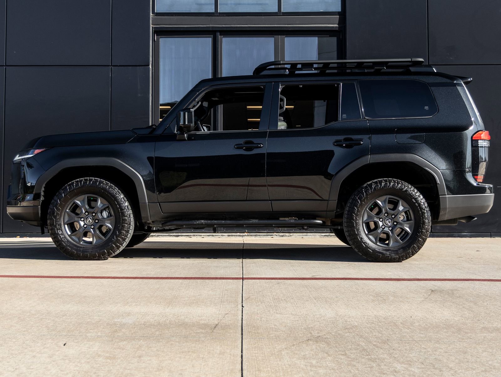 Used 2024 Lexus GX 550 550 Overtrail image 9