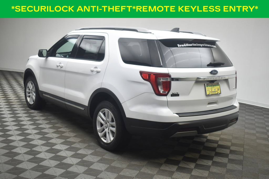 Used 2019 Ford Explorer XLT AWD/4WD image 4