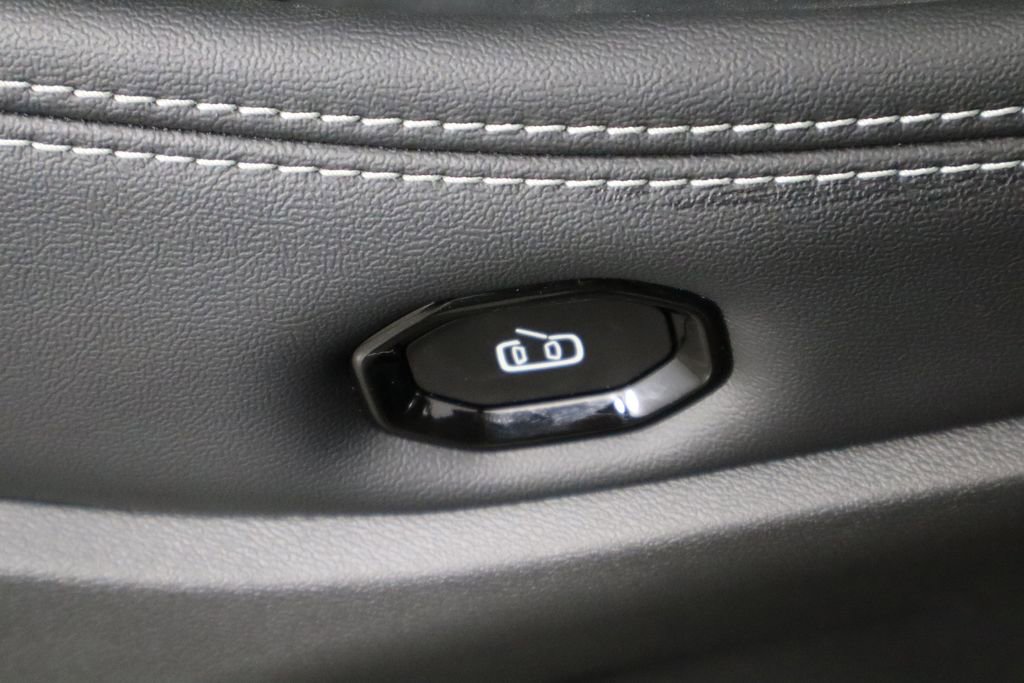 New 2026 Jeep Cherokee Laredo image 23