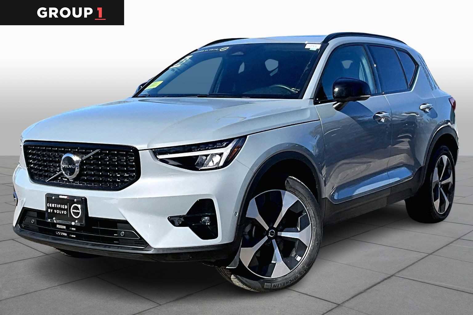 Used 2024 Volvo XC40 B5 Plus w/ Protection Package Premier