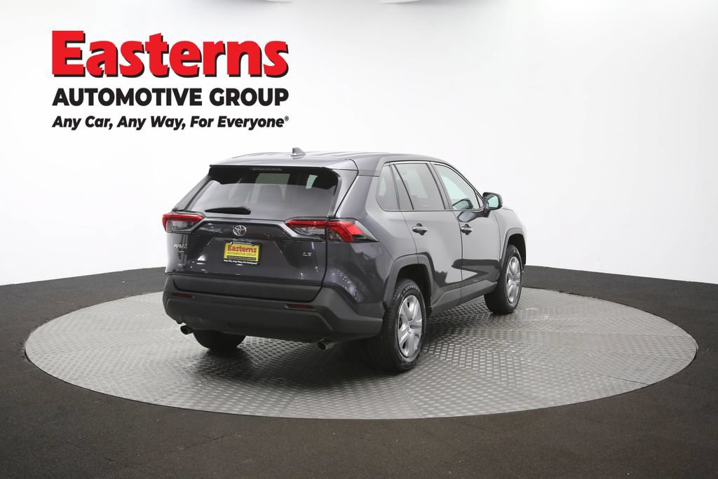 Used 2022 Toyota RAV4 LE AWD/4WD image 37