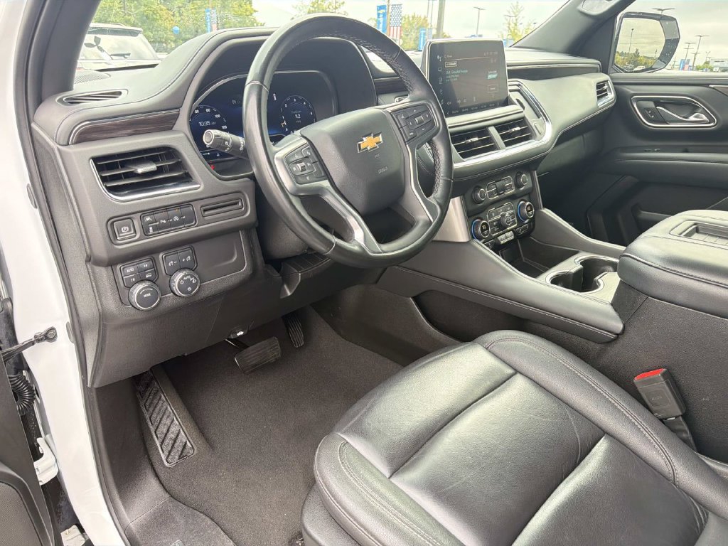 Used 2024 Chevrolet Suburban LT AWD/4WD image 25