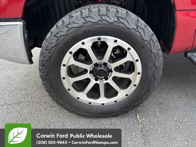 Used 2019 Nissan Titan SV AWD/4WD image 9