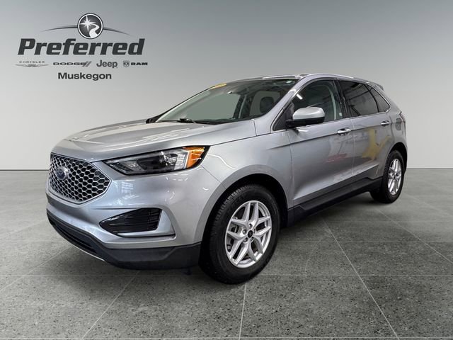 Used 2023 Ford Edge SEL image 10