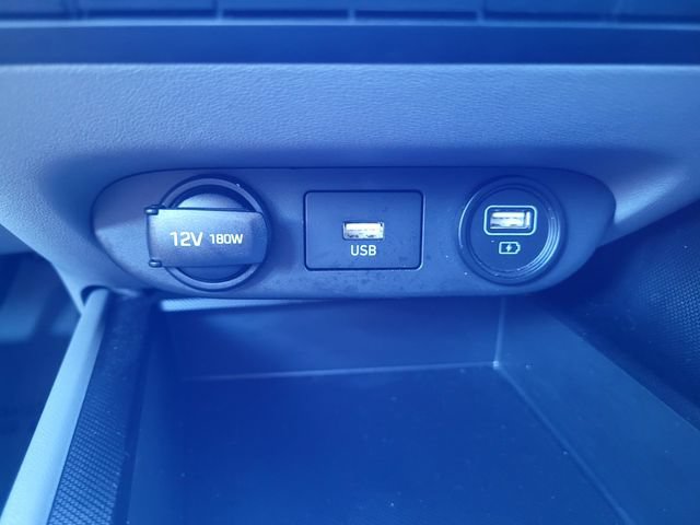 Used 2023 Hyundai Elantra SEL FWD image 16