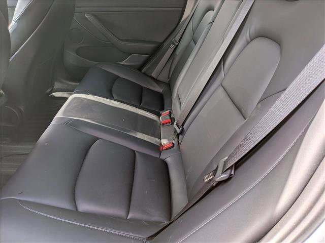 Used 2022 Tesla Model 3 Standard Range image 13