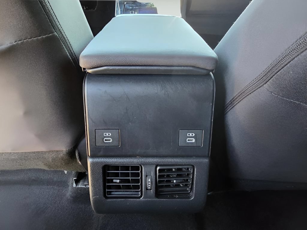 Used 2024 Subaru Solterra AWD/4WD image 10