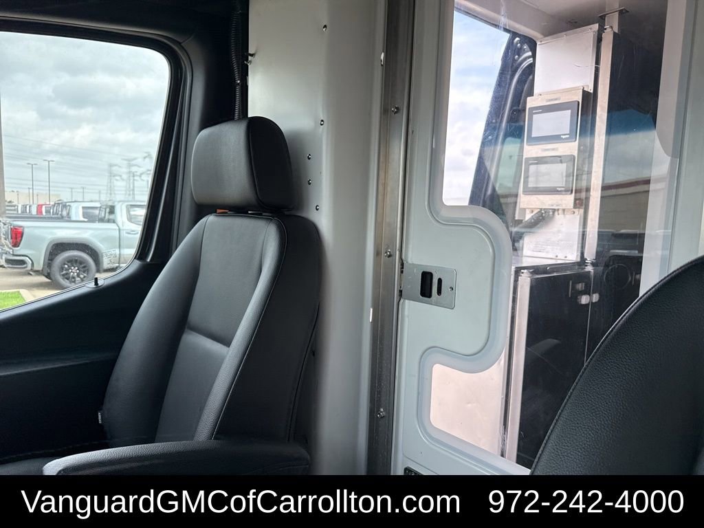 Used 2021 Mercedes-Benz Sprinter 4500 video 2
