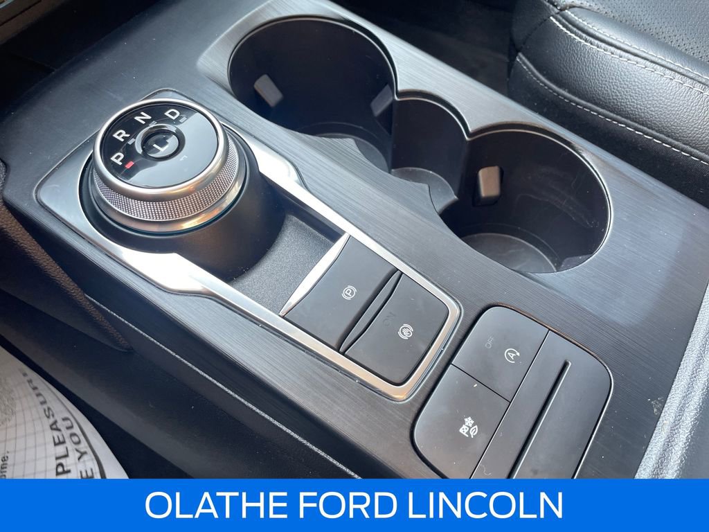 Used 2022 Ford Escape SEL image 32