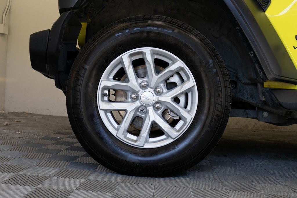 Used 2023 Jeep Wrangler Sport S w/ Sun And Sound Package image 9