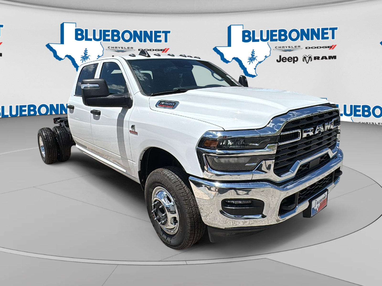 New 2026 RAM 3500 Tradesman w/ Chrome Appearance Group A AWD/4WD image 3