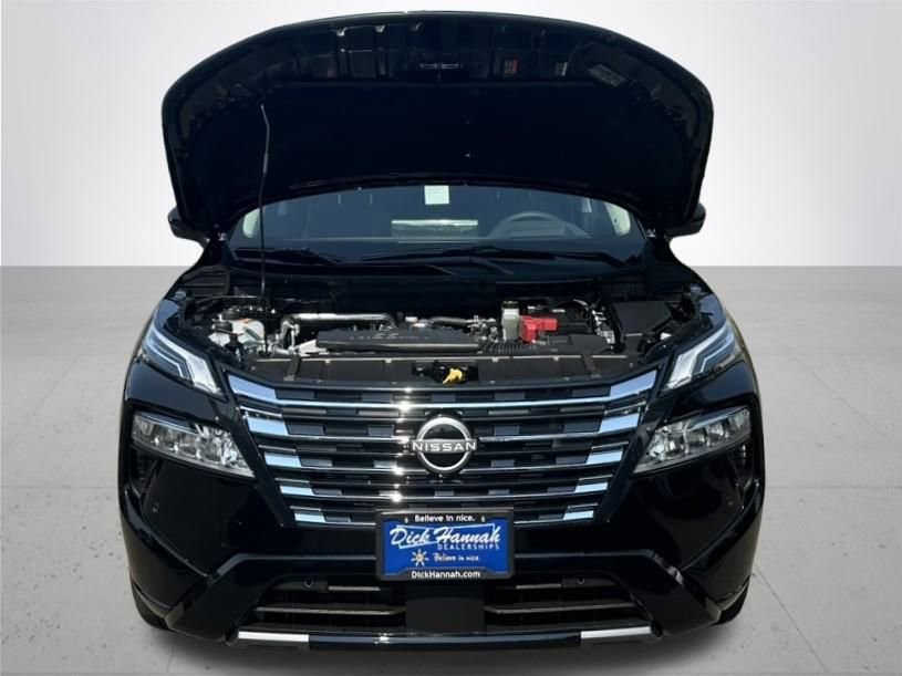 New 2026 Nissan Rogue Platinum w/ Platinum Premium Package image 4