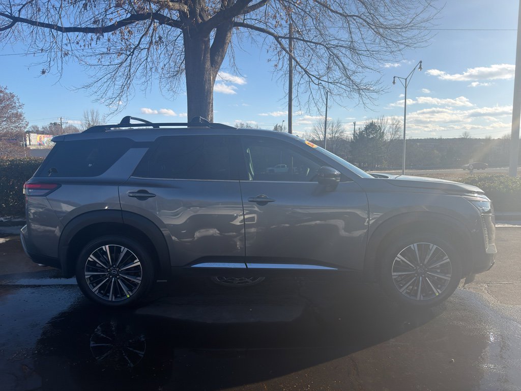 New 2026 Nissan Pathfinder Platinum image 8