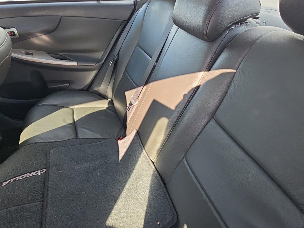 Used 2013 Toyota Corolla S image 19