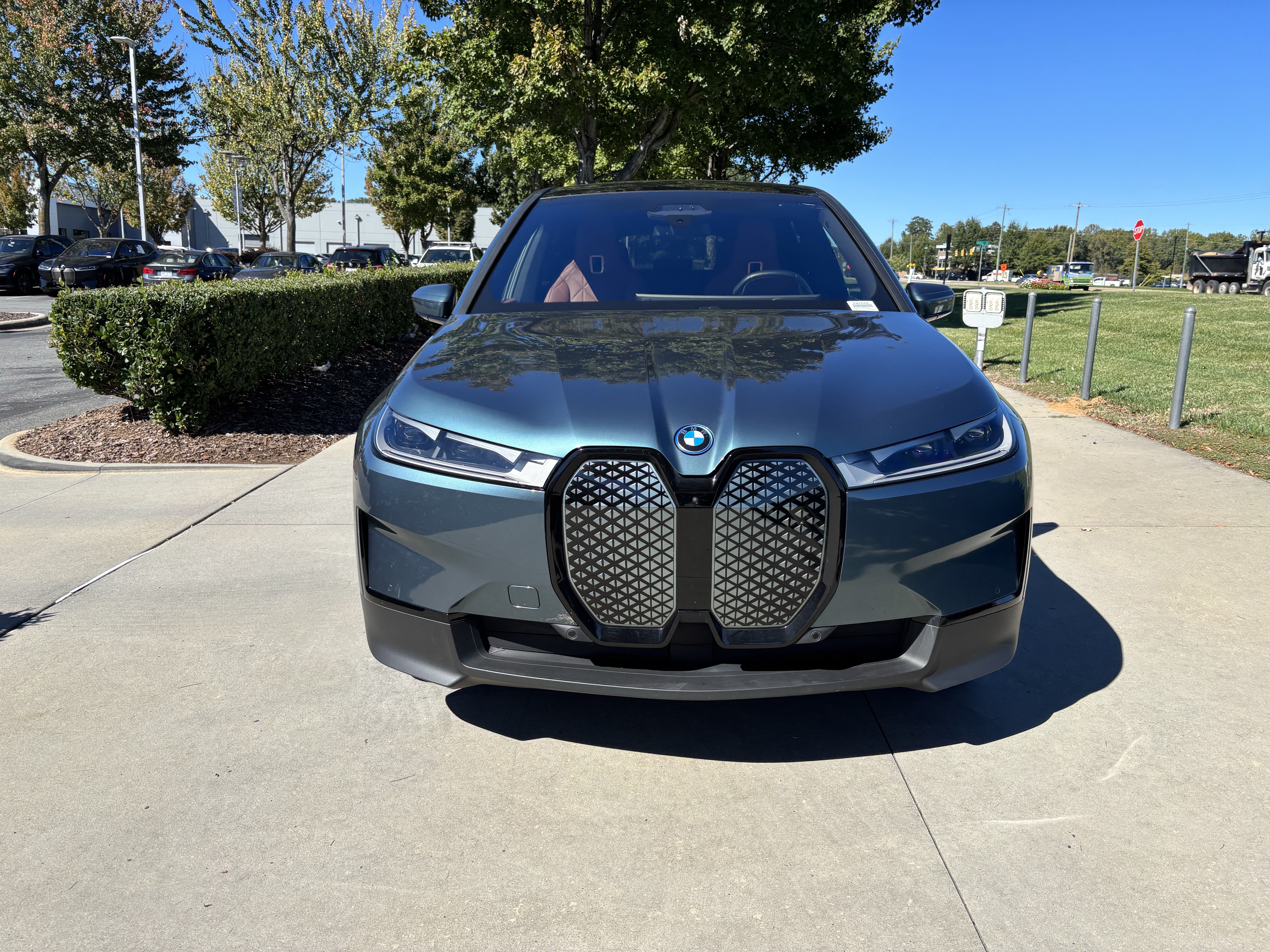 Certified 2024 BMW iX xDrive50 w/ Premium Package AWD/4WD image 3