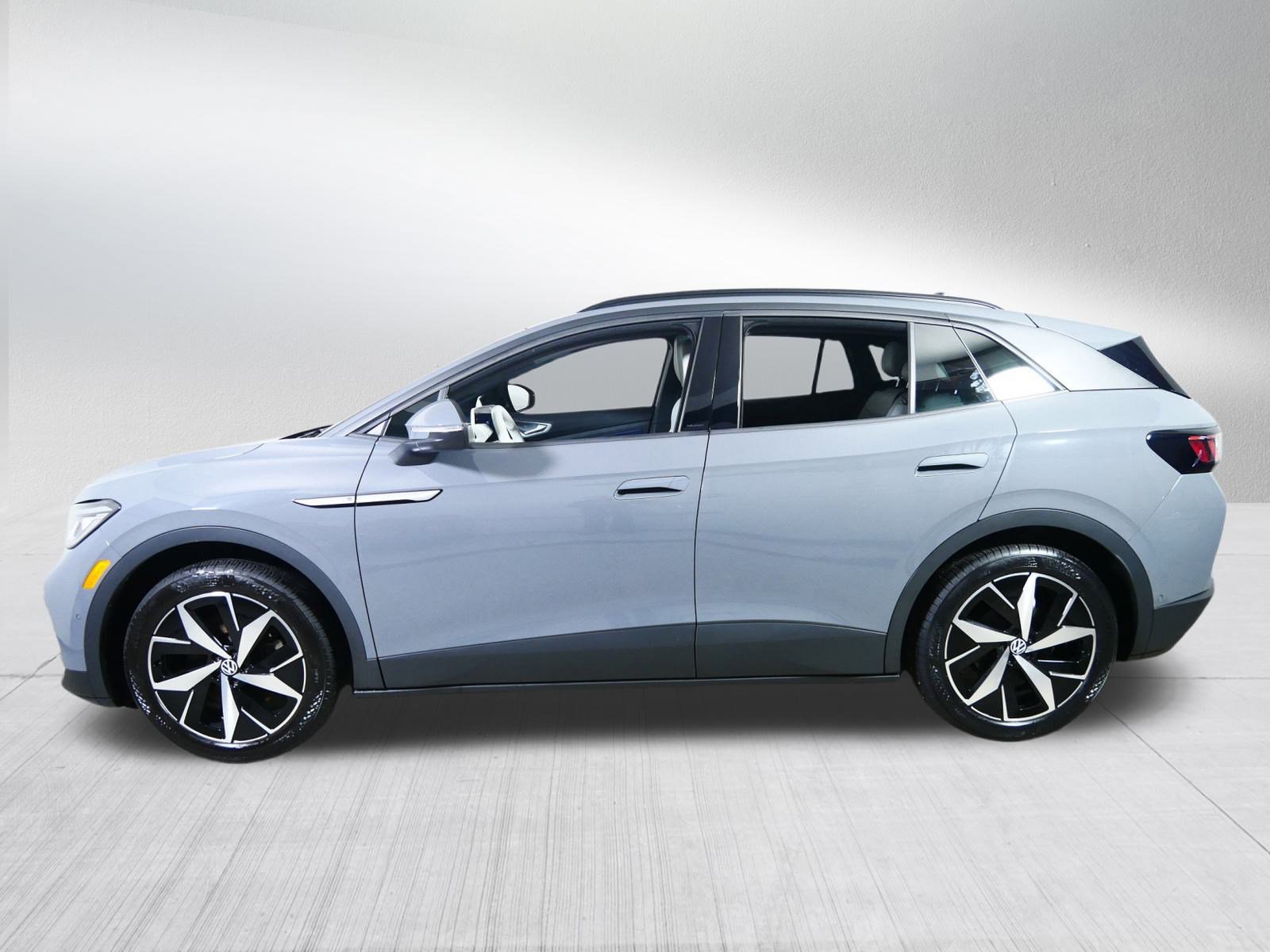 Used 2023 Volkswagen ID.4 S image 4