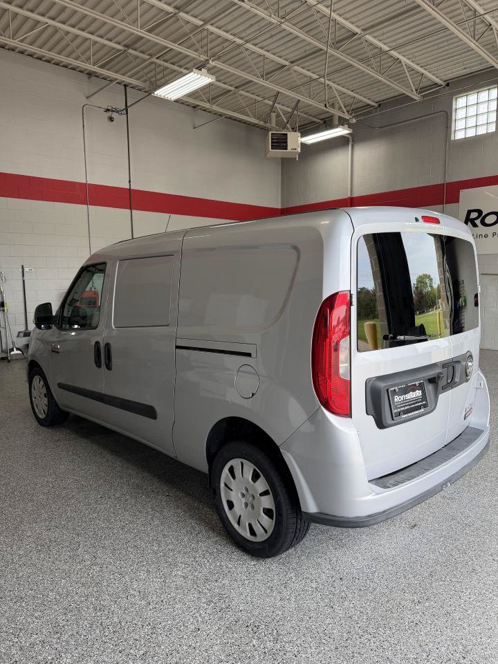 Used 2015 RAM ProMaster City Tradesman SLT FWD image 3