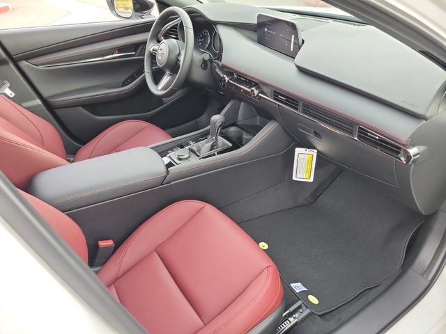New 2026 MAZDA MAZDA3 Carbon w/ Appearance Package AWD/4WD image 21