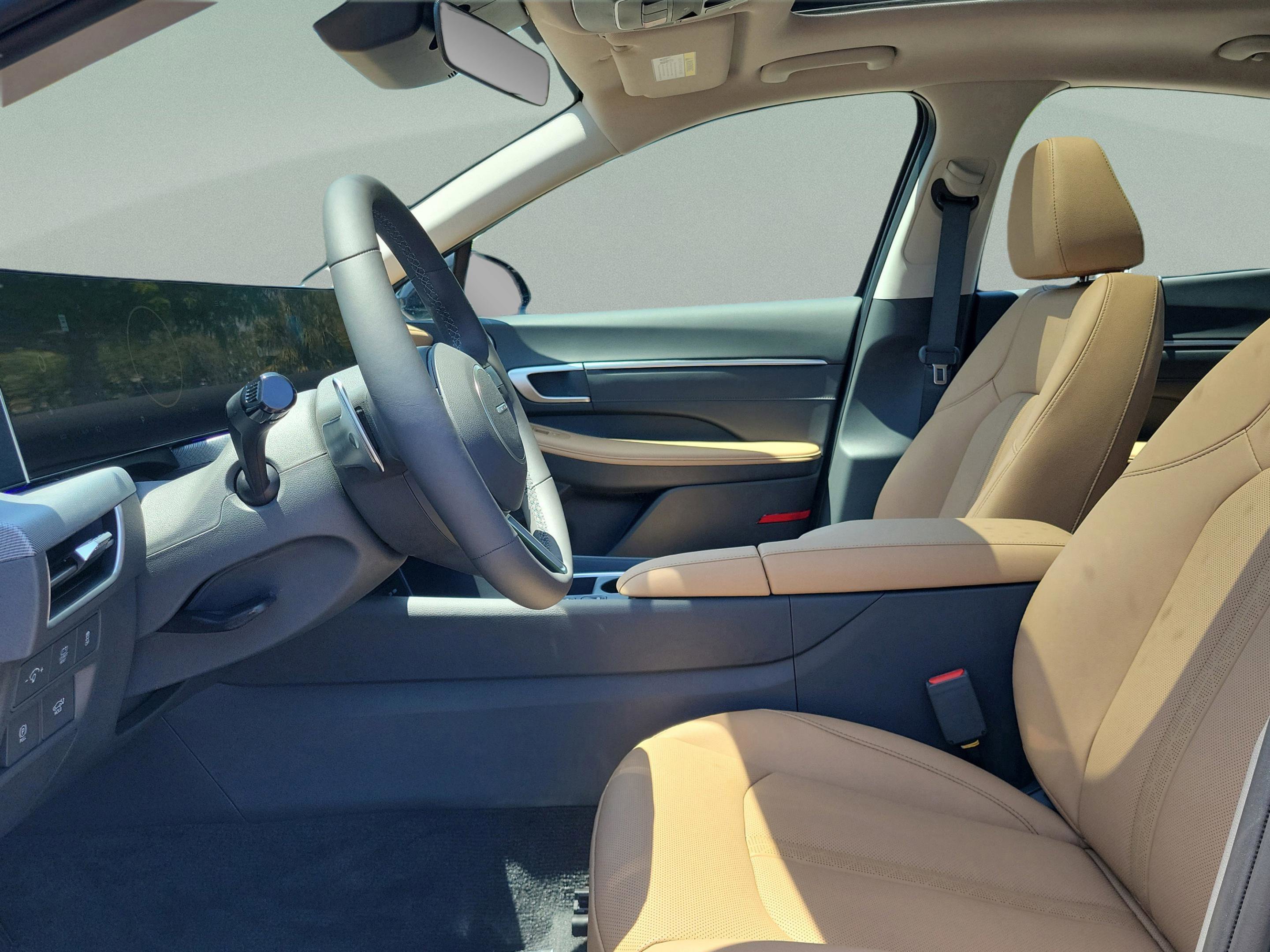 New 2025 Hyundai Sonata Limited image 22