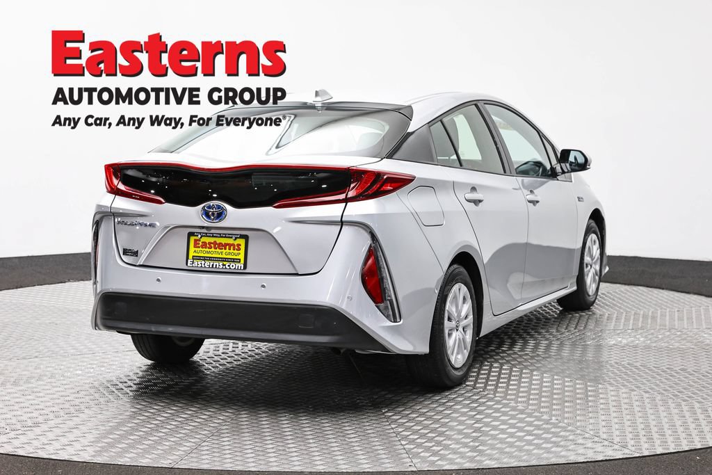 Used 2018 Toyota Prius Prime Advanced FWD image 5