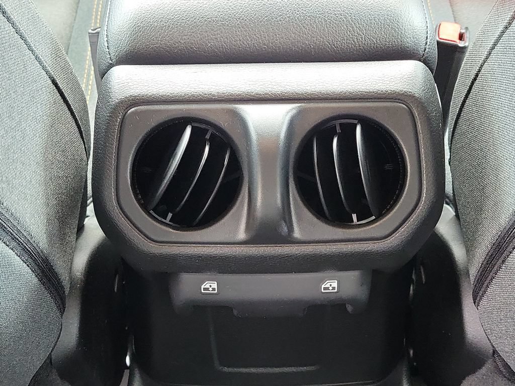 Used 2024 Jeep Gladiator Sport AWD/4WD image 12