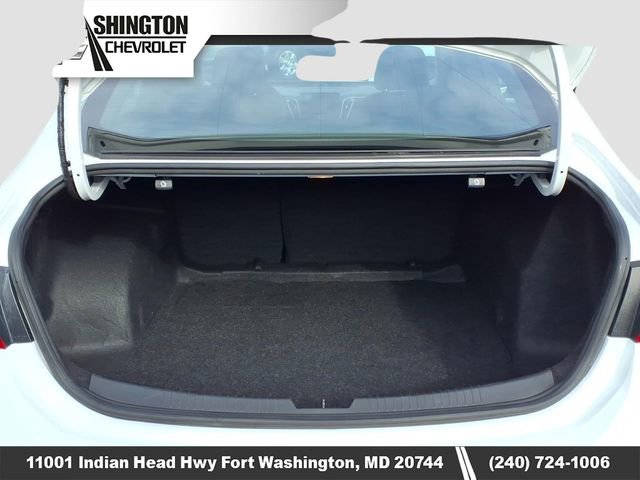 Used 2024 Chevrolet Malibu LT image 3