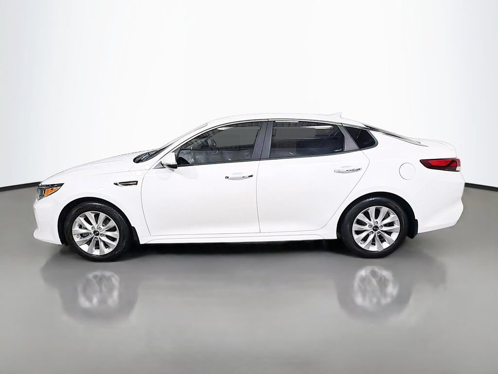 Used 2018 Kia Optima S FWD image 6