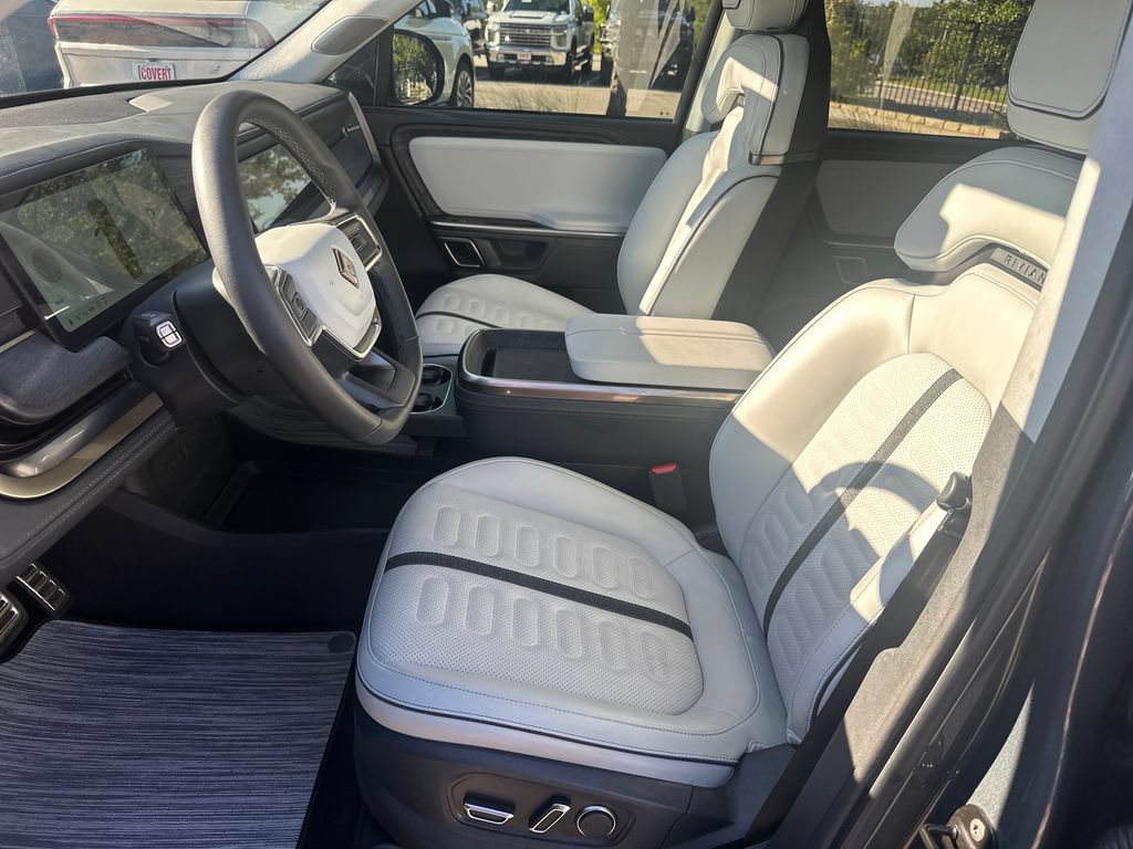 Used 2024 Rivian R1S Adventure AWD/4WD image 19