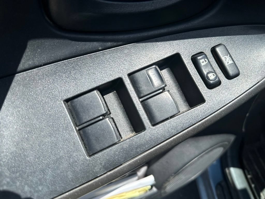 Used 2012 Toyota RAV4 FWD w/ Upgrade Value Pkg image 10