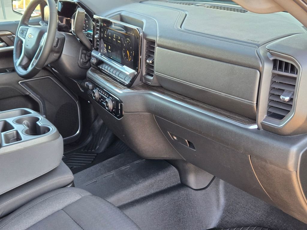 Used 2023 Chevrolet Silverado 1500 LT w/ Z71 Off-Road Package AWD/4WD image 26