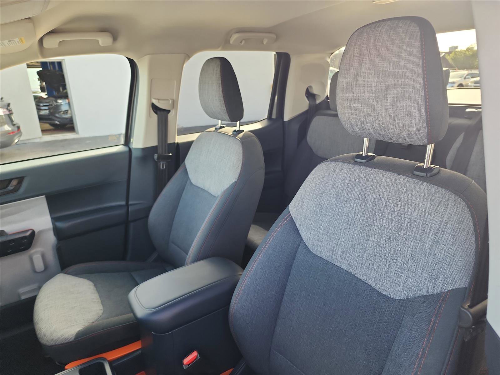 Used 2023 Ford Maverick XLT image 14