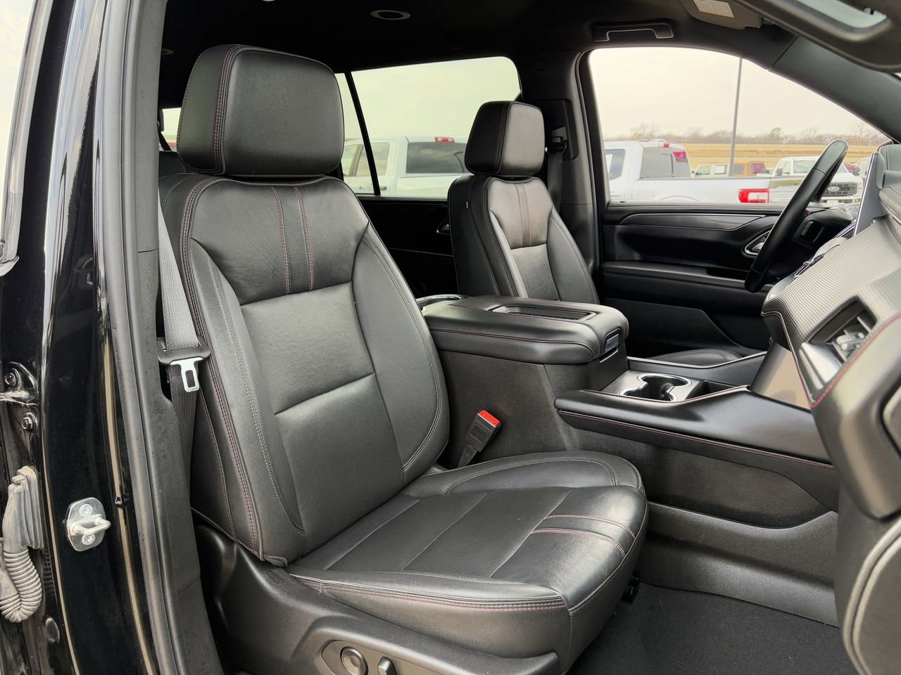 Used 2024 Chevrolet Suburban RST image 32