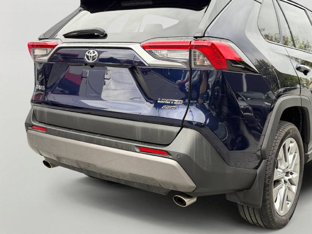 Used 2019 Toyota RAV4 Limited w/ Protection Package AWD/4WD image 10