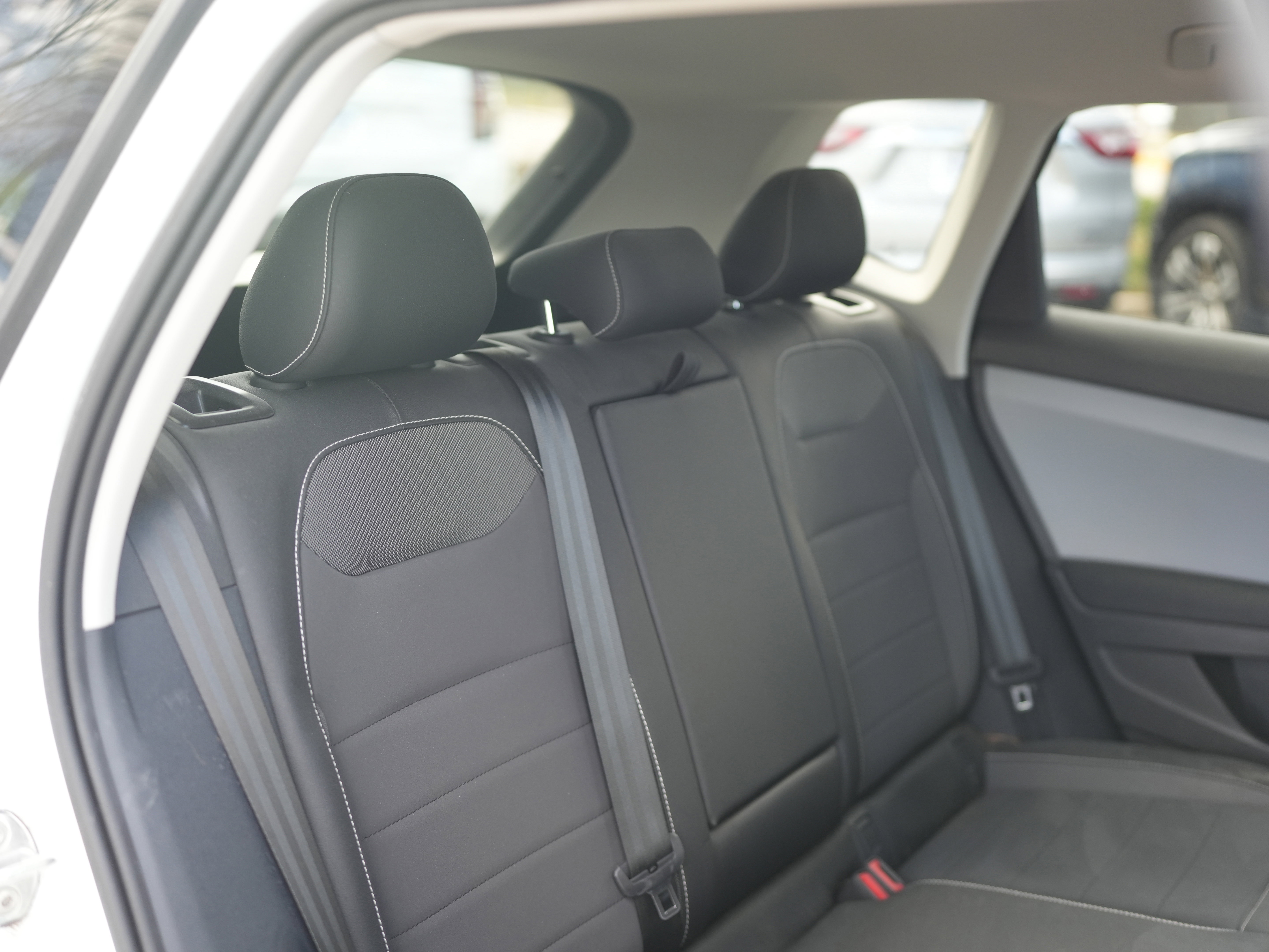 Used 2022 Volkswagen Taos SE image 24