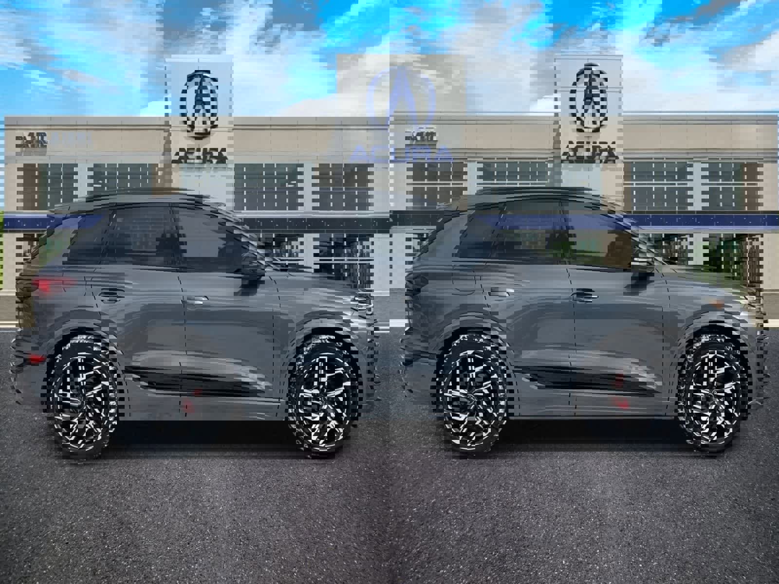 Used 2025 Audi SQ6 e-tron Premium Plus w/ Premium Plus image 6