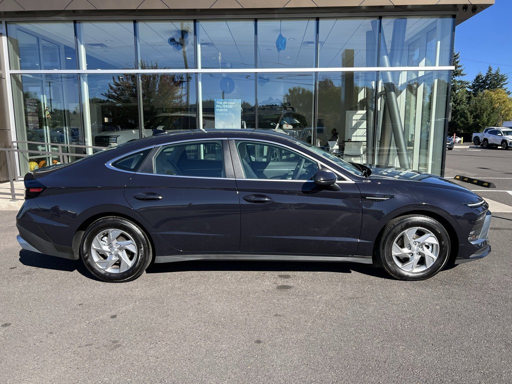 Certified 2025 Hyundai Sonata SE image 7