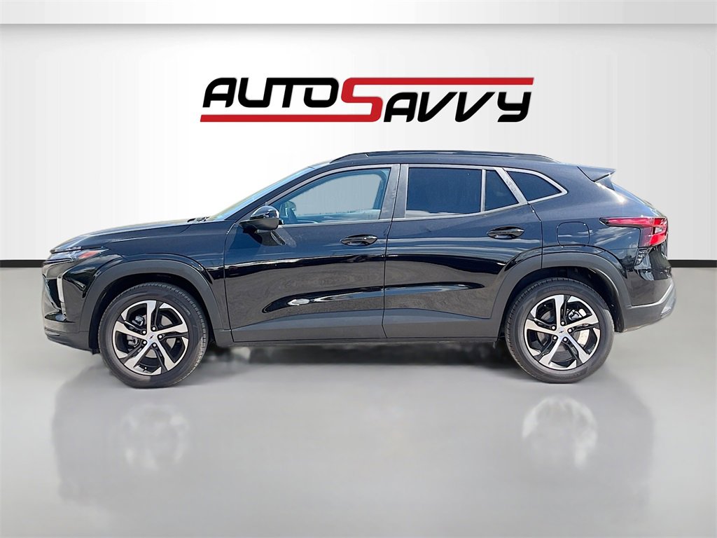 Used 2025 Chevrolet Trax RS w/ Driver Confidence Package image 4