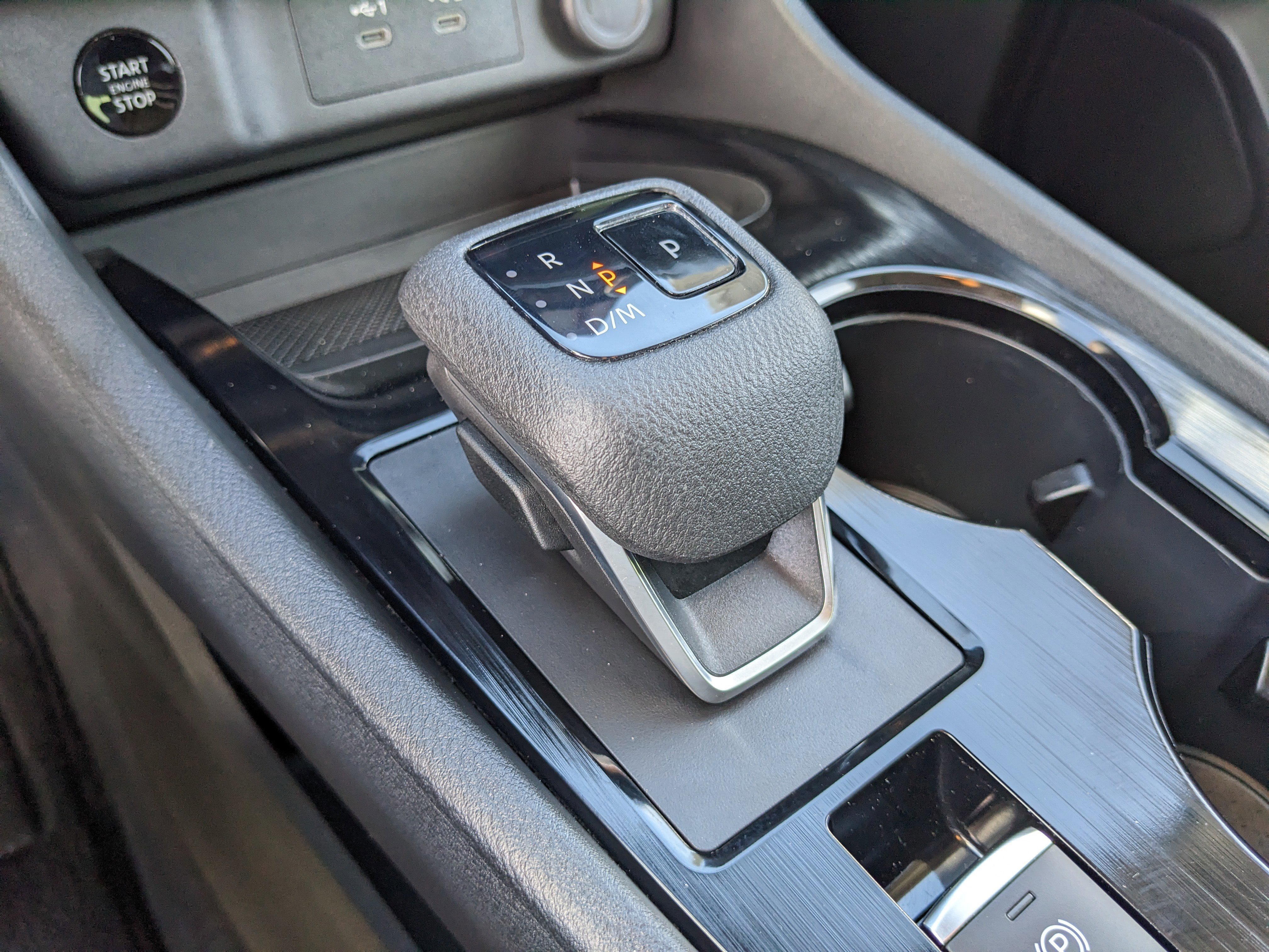 Used 2024 Nissan Rogue SV w/ SV Premium Package image 36