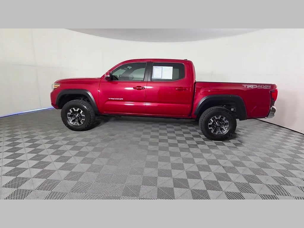 Used 2018 Toyota Tacoma TRD Off-Road AWD/4WD image 43