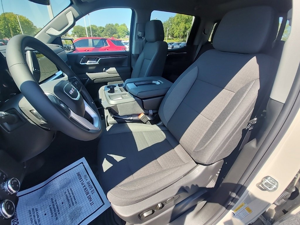 New 2026 GMC Sierra 1500 SLE w/ Preferred Package image 13