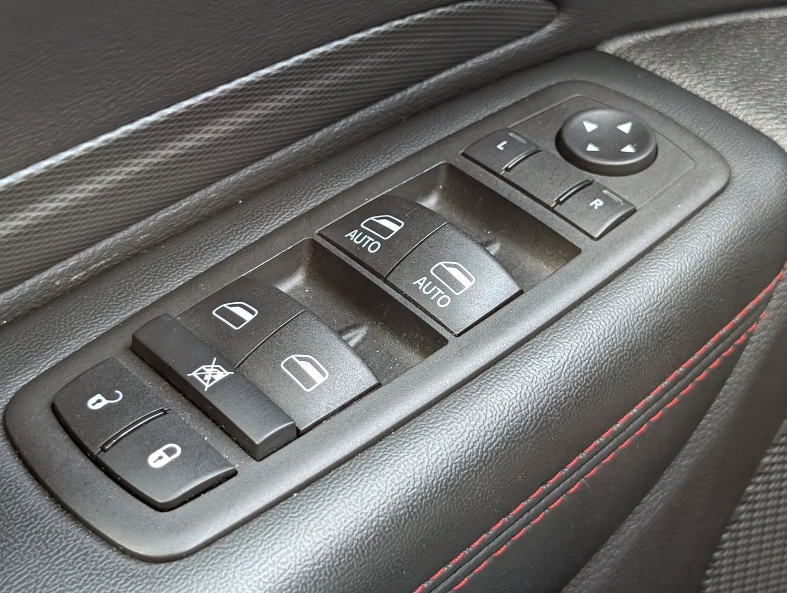 Used 2025 Dodge Durango GT AWD/4WD image 22