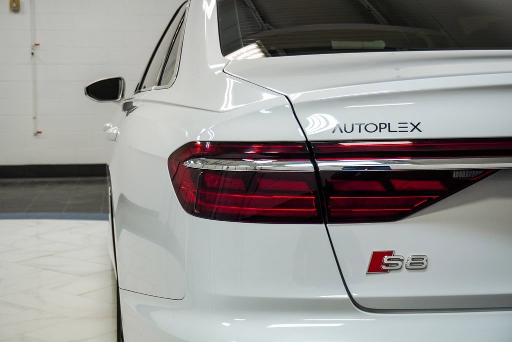 Used 2023 Audi S8 image 14