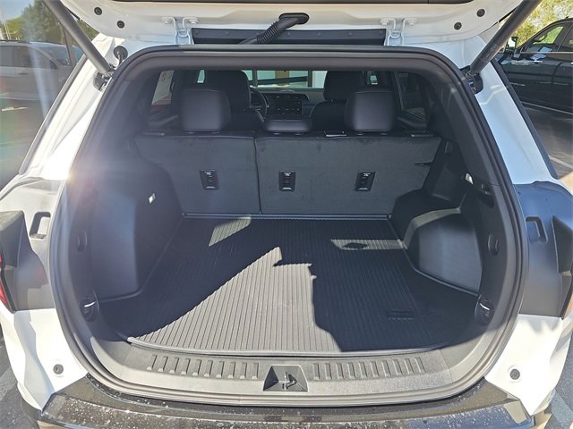 New 2026 GMC Terrain AT4 w/ LPO, Floor Liner Package image 17