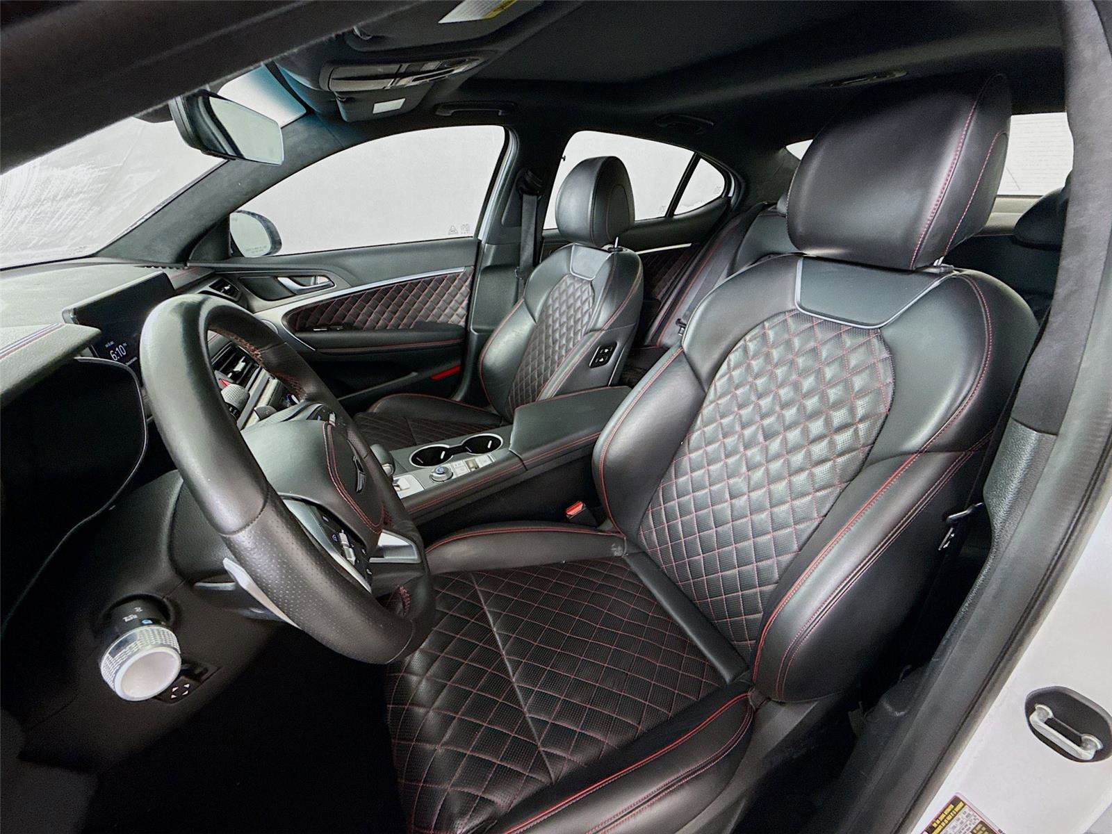 Used 2025 Genesis G70 3.3T Advanced w/ Sport Prestige Package image 2