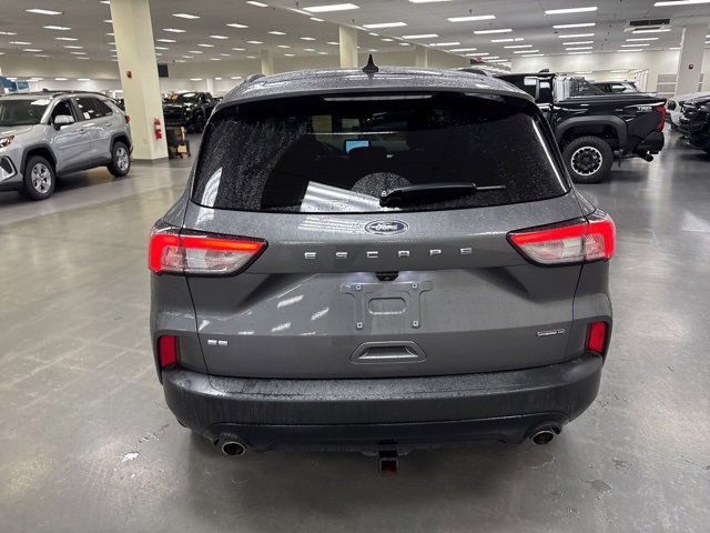 Used 2021 Ford Escape SE w/ SE Sport Appearance Package image 6